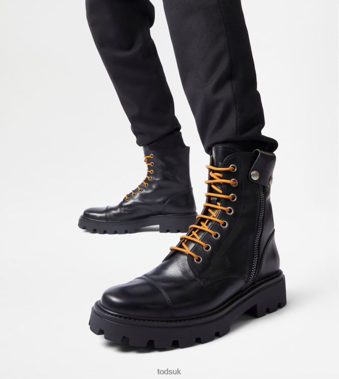 Tod's Men Combat Boots in Leather 602L84813 Black