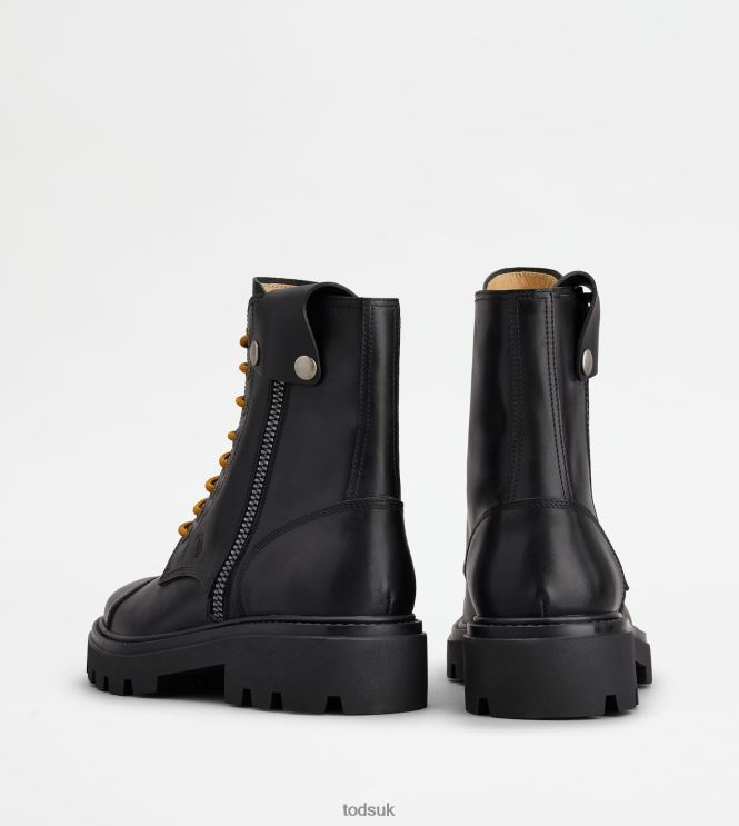 Tod's Men Combat Boots in Leather 602L84813 Black
