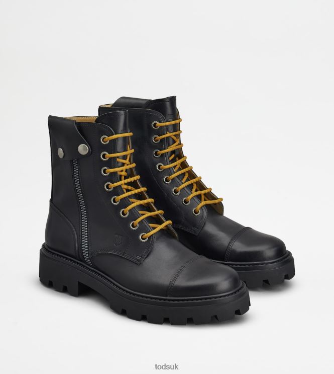 Tod's Men Combat Boots in Leather 602L84813 Black