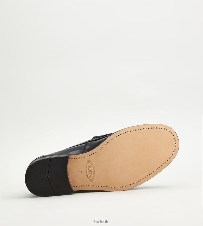 Tod's Men Loafers in Leather 602L84688 Black