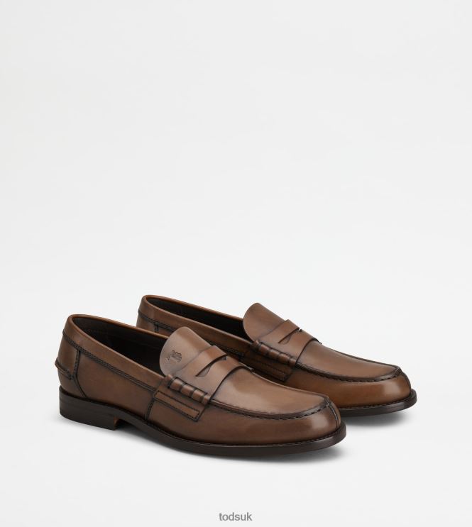 Tod's Men Loafers in Leather 602L84689 Brown