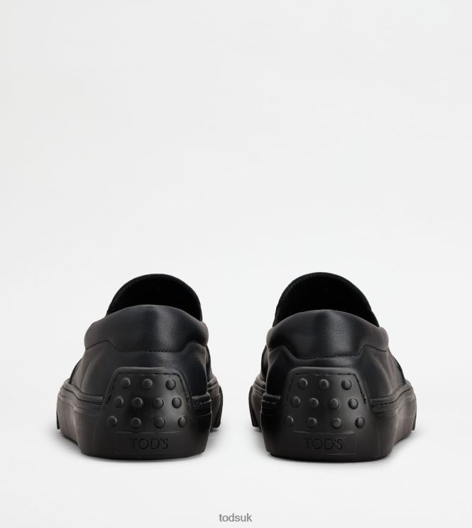Tod's Men Slip-Ons in Leather 602L84845 Black