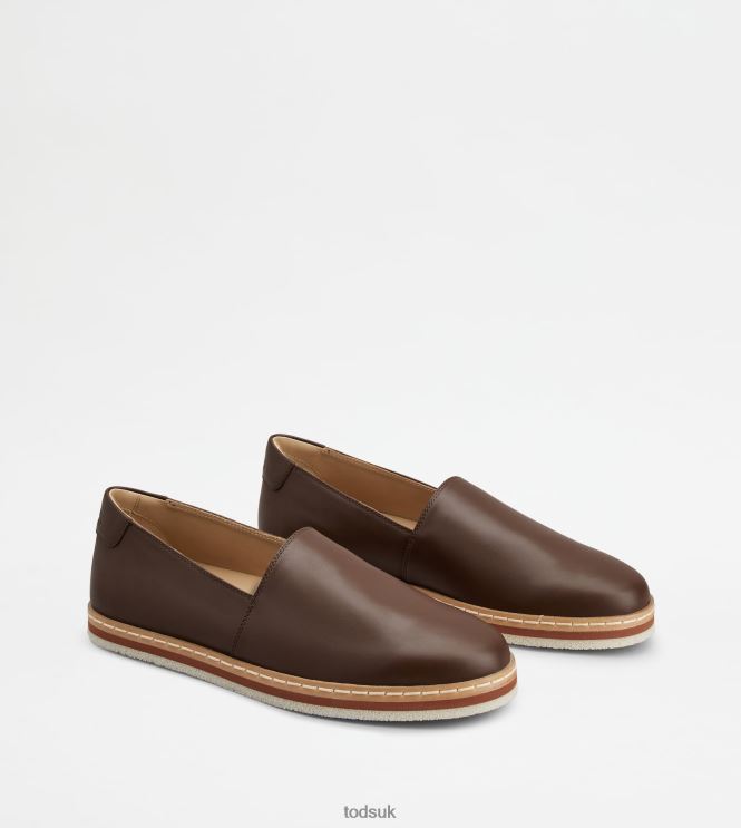 Tod's Men Slip-ons in Leather 602L84896 Brown