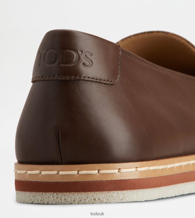 Tod's Men Slip-ons in Leather 602L84896 Brown