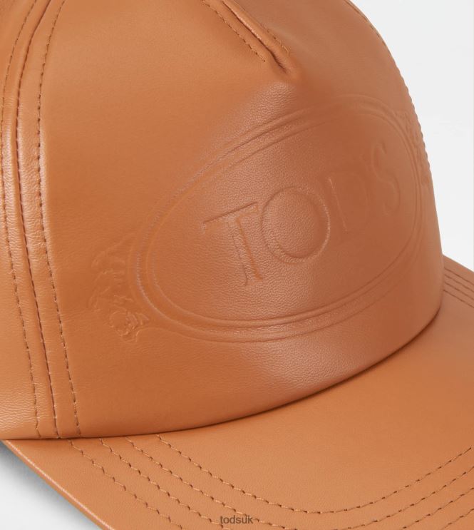Tod's Women Leather Cap 602L84546 Brown