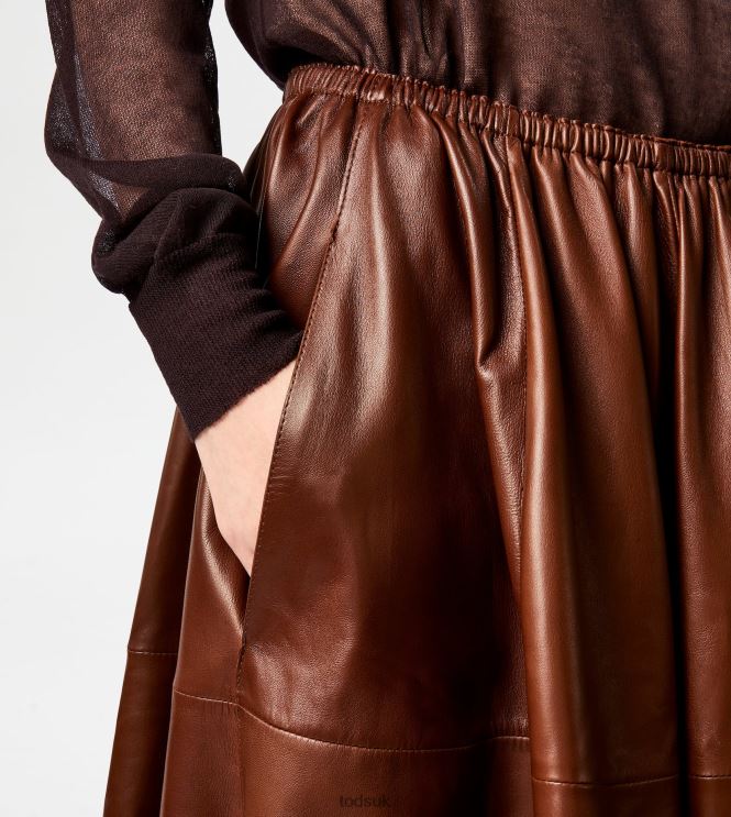 Tod's Women Flared Skirt in Leather 602L84571 Brown