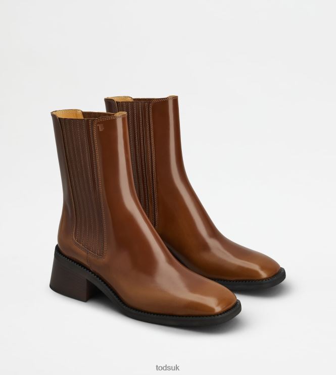 Tod's Women Chelsea Boots in Leather 602L84164 Brown