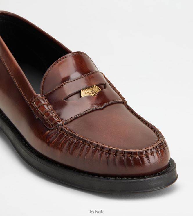 Tod's Women Loafers in Leather 602L8419 Brown