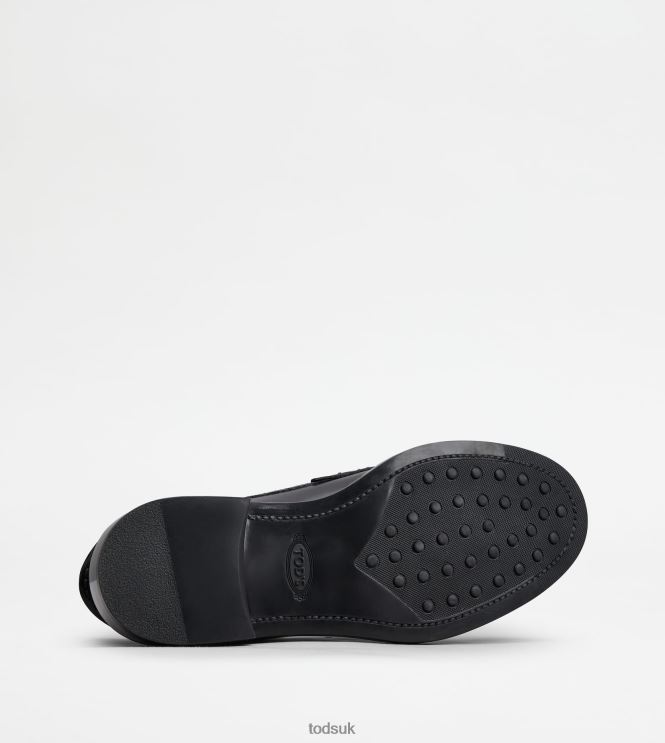 Tod's Women Loafers in Leather 602L8423 Black