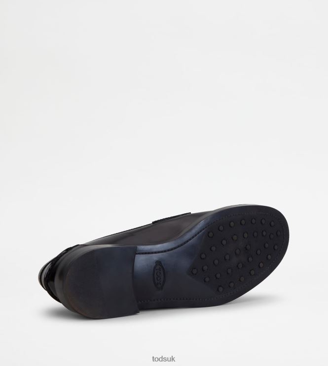 Tod's Women Loafers in Leather 602L8425 Black