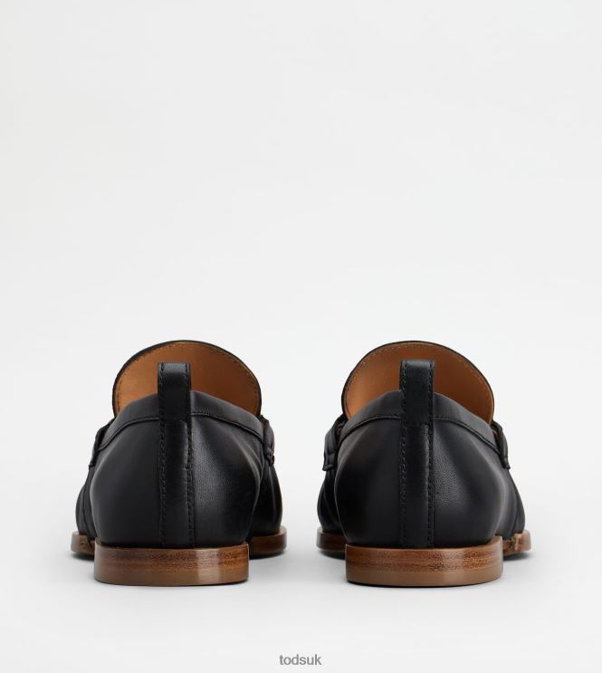 Tod's Women Loafers in Leather 602L8430 Black